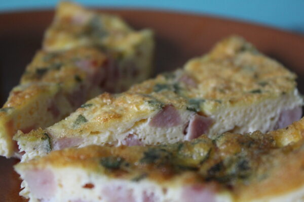frittata met ham en salie