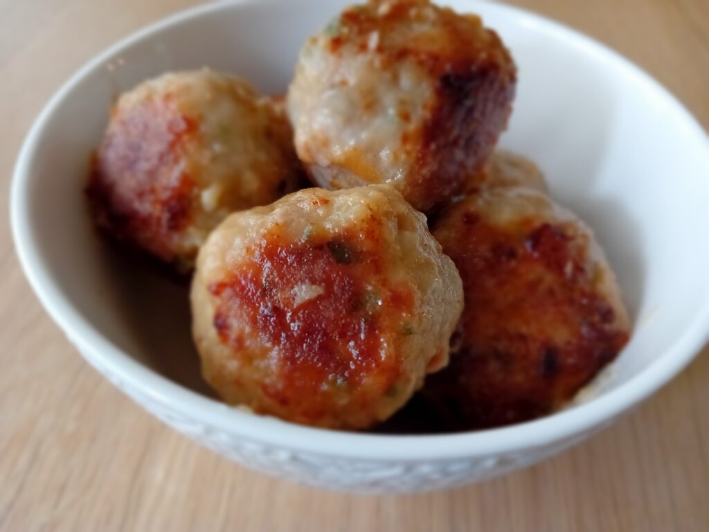 Gehaktballetjes in witte wijn