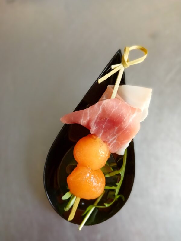 San Daniele ham met meloen in Marsala